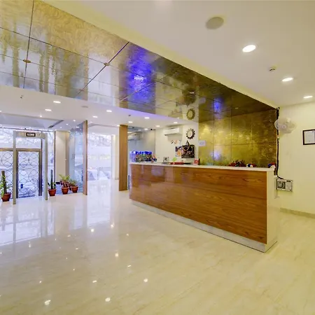 Hotel D'Capitol - Delhi Airport